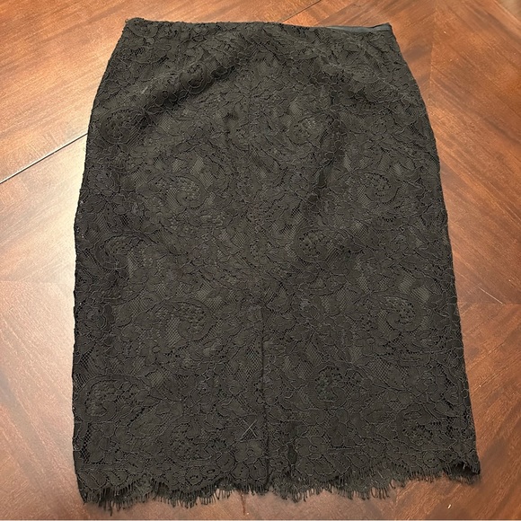 NWOT LAUREN Ralph Lauren lace pencil midi skirt size 4 - Picture 9 of 9